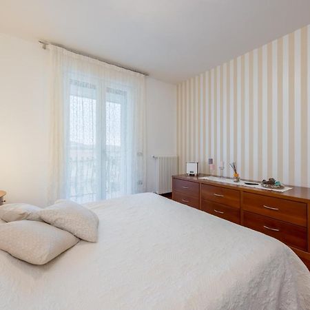 Giotto Guesthouse Due Carrare Luaran gambar