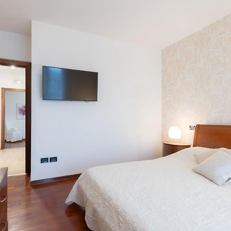 Giotto Guesthouse Due Carrare Luaran gambar