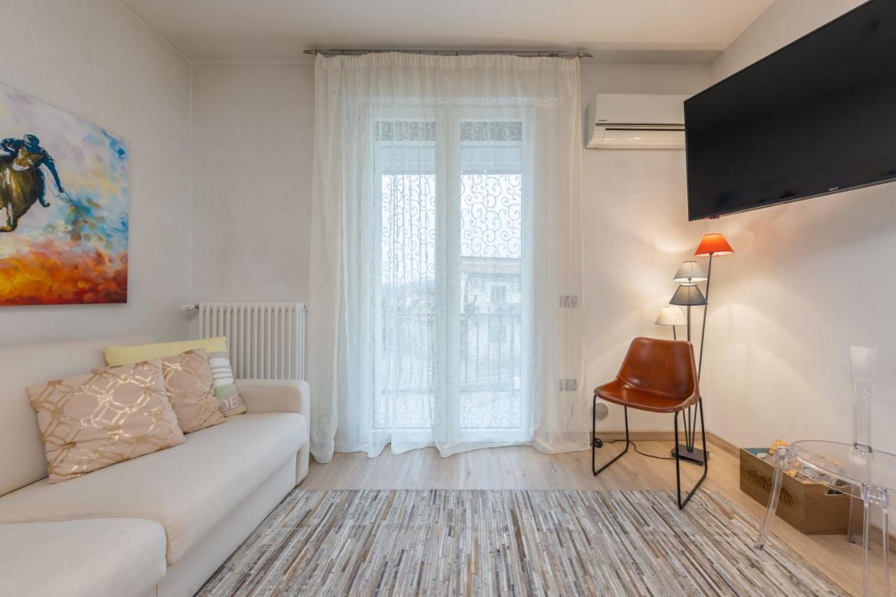 Giotto Guesthouse Due Carrare Luaran gambar