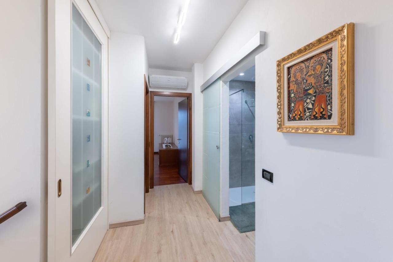 Giotto Guesthouse Due Carrare Luaran gambar